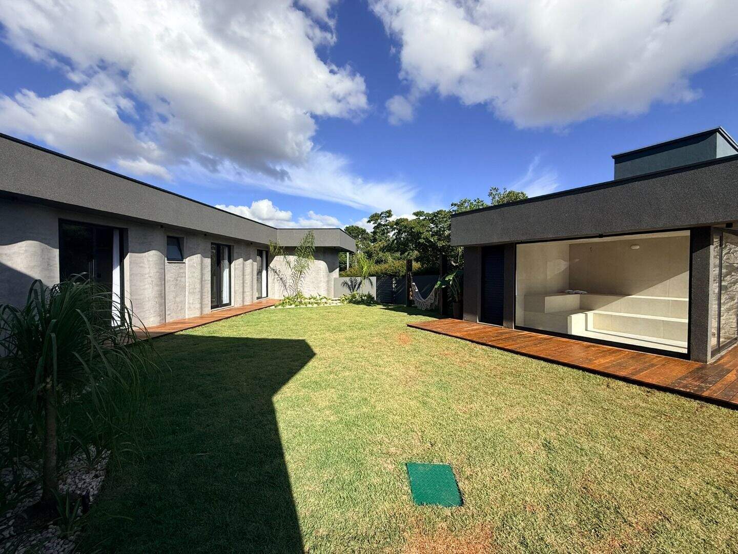Casa à venda no Jardim Canada: 
