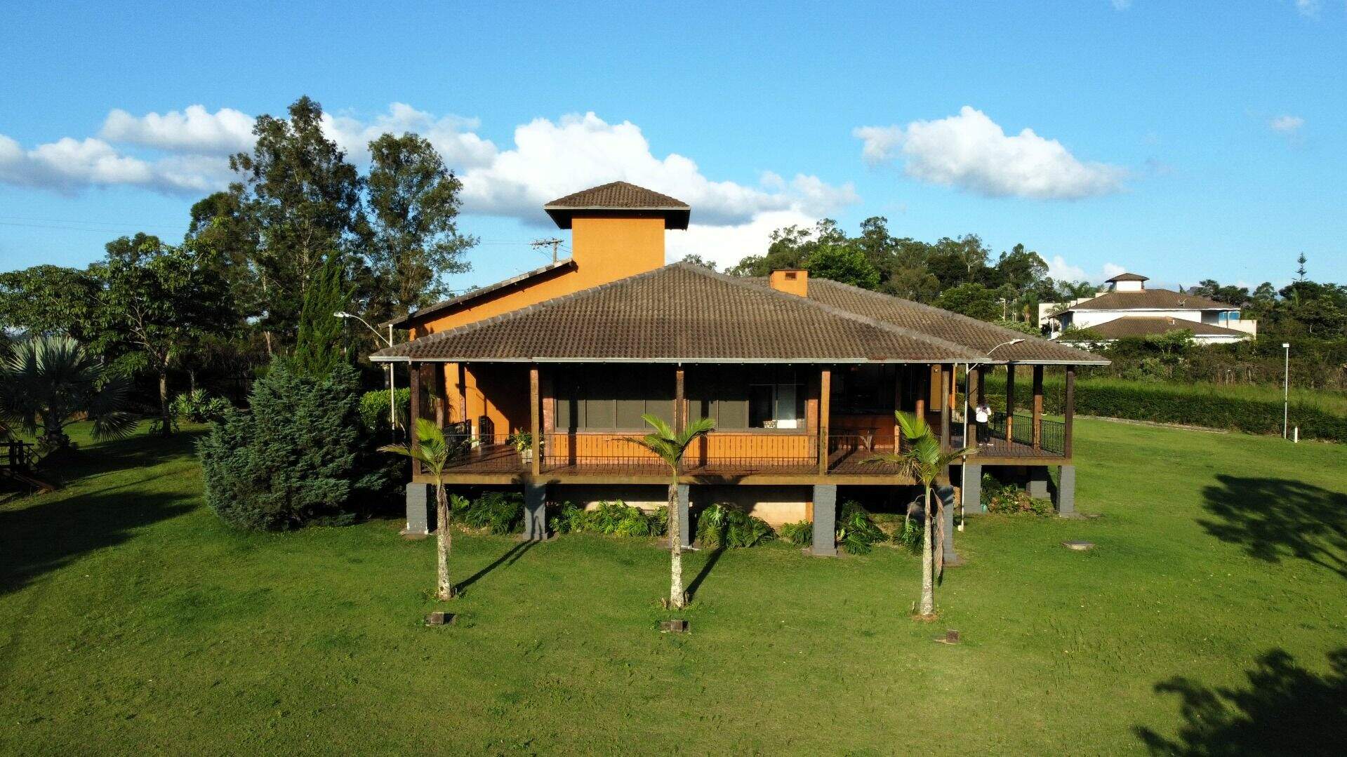 Casa à venda no Alphaville - Lagoa dos Ingleses: 