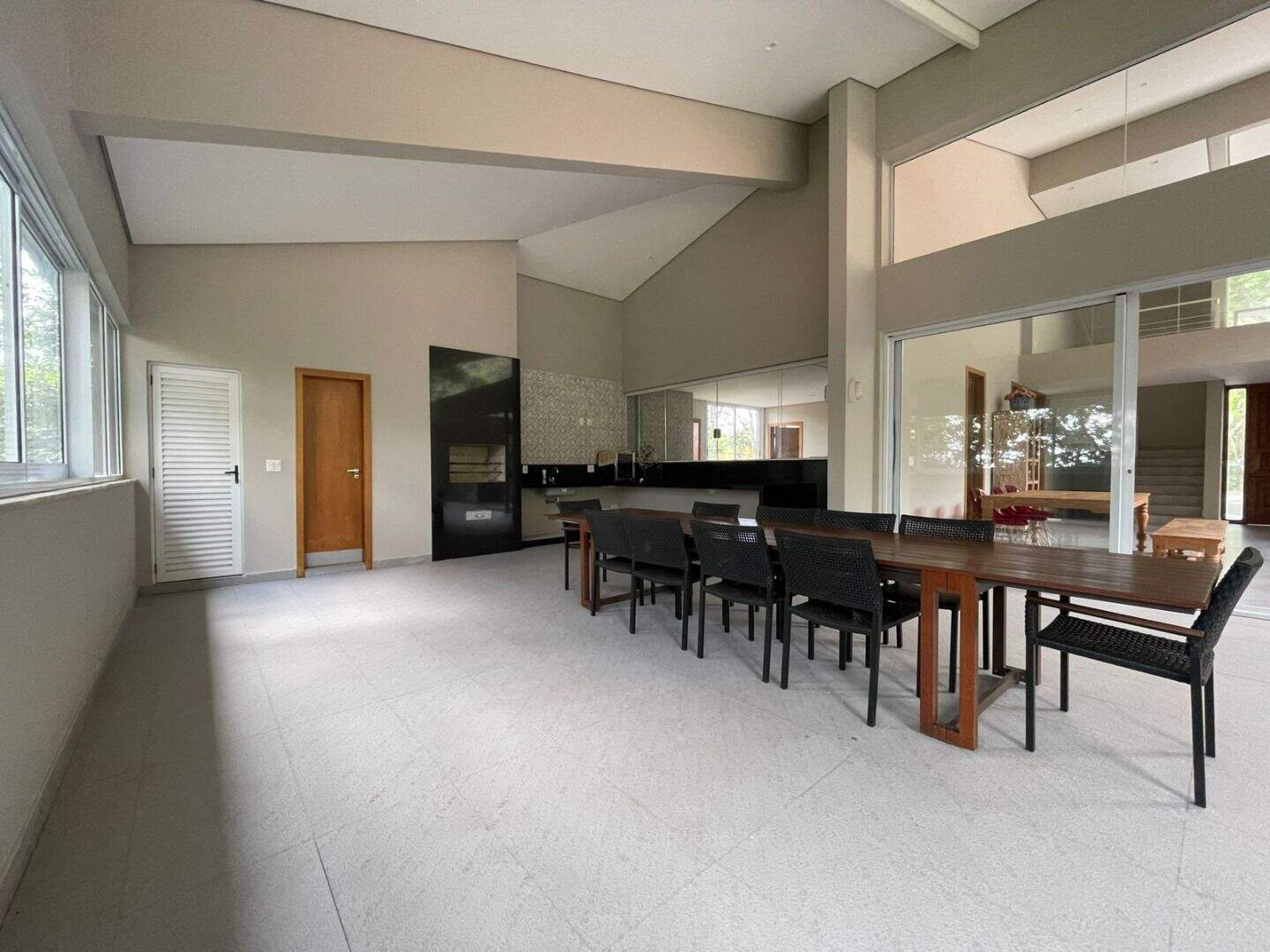 Casa à venda no Condomínio Retiro do Chalé: 