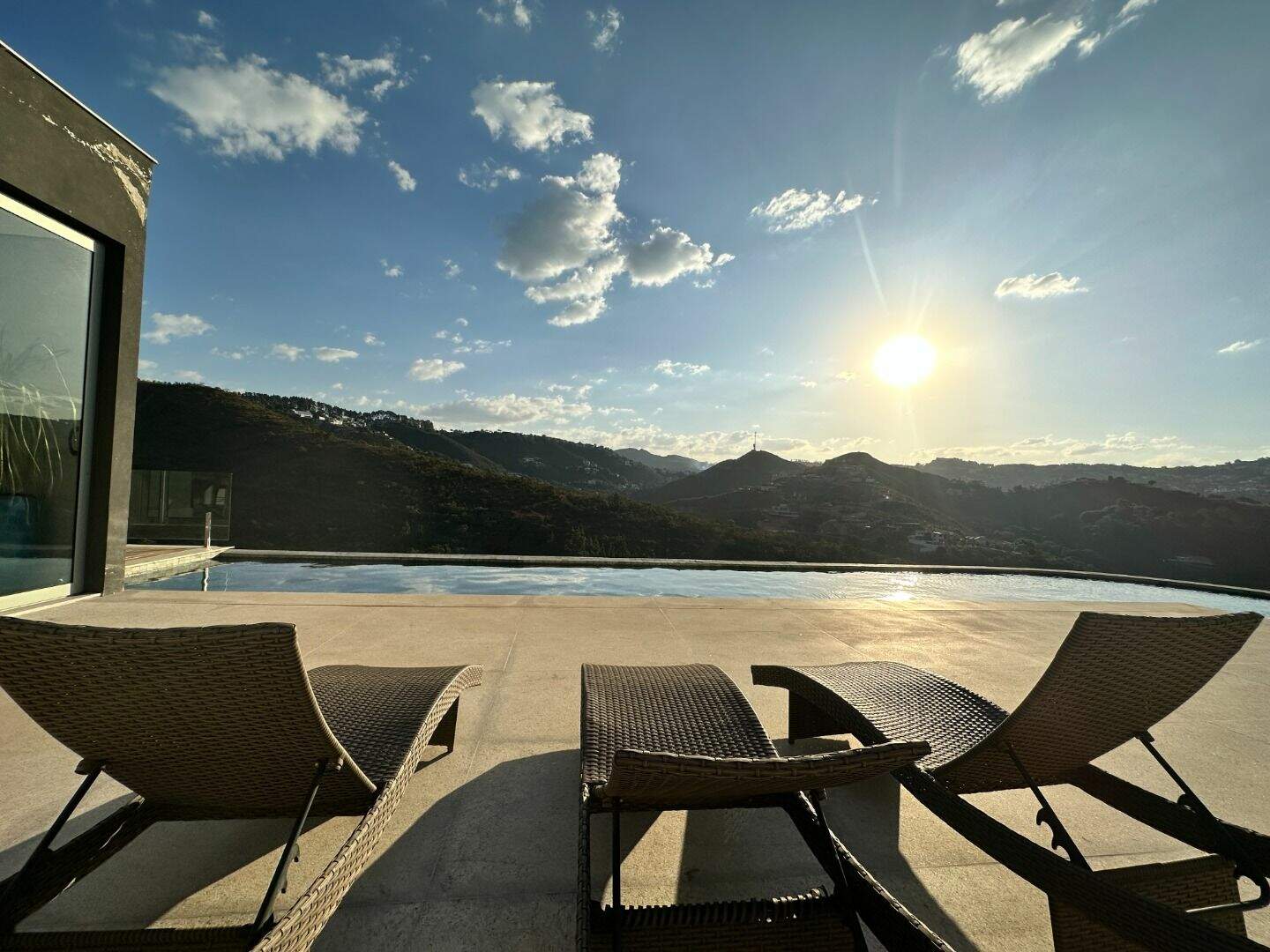 Casa para aluguel no Vale dos Cristais: 