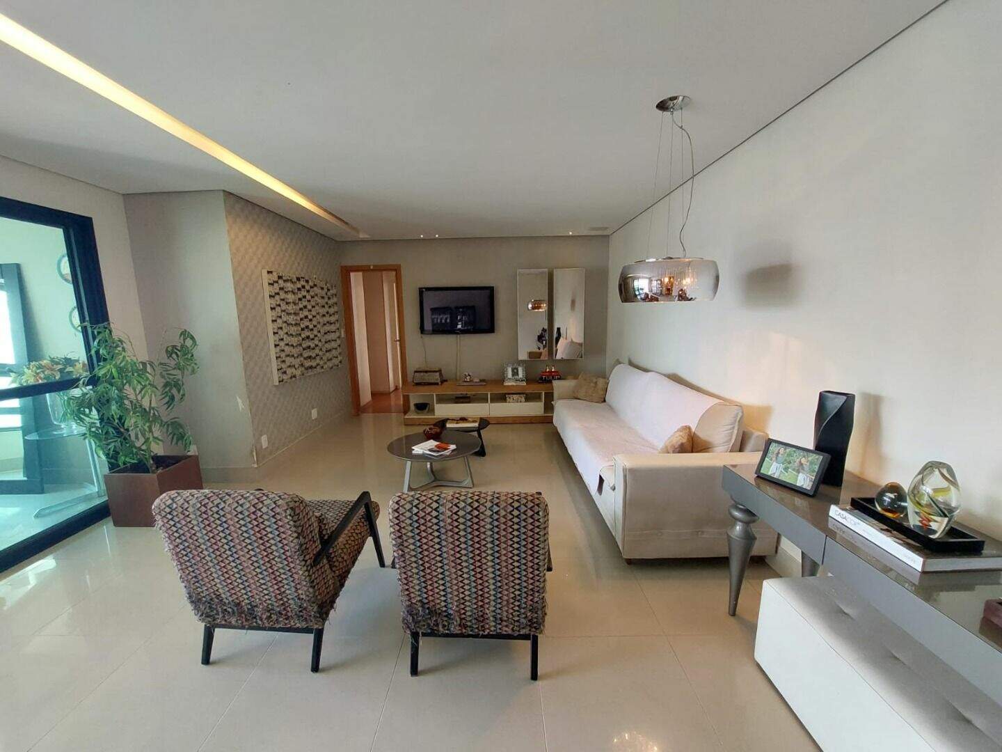 Apartamento para aluguel no Vila da Serra: 