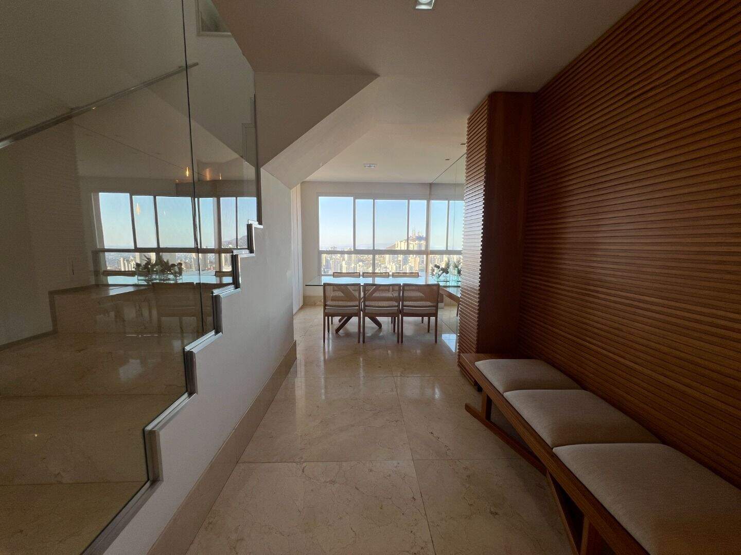 Cobertura para aluguel no Vila da Serra: 