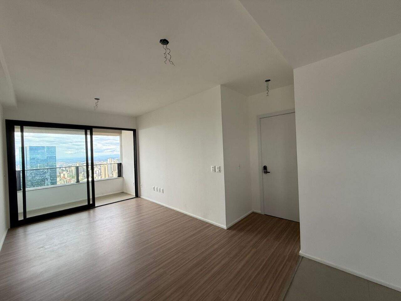 Apartamento para aluguel no Vila da Serra: 