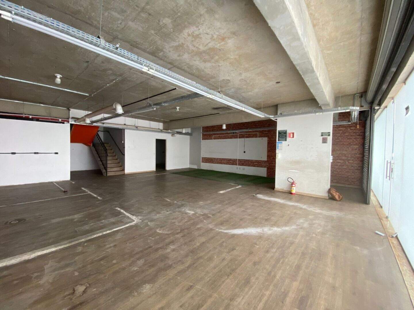 Loja para aluguel no Vale do Sereno: 