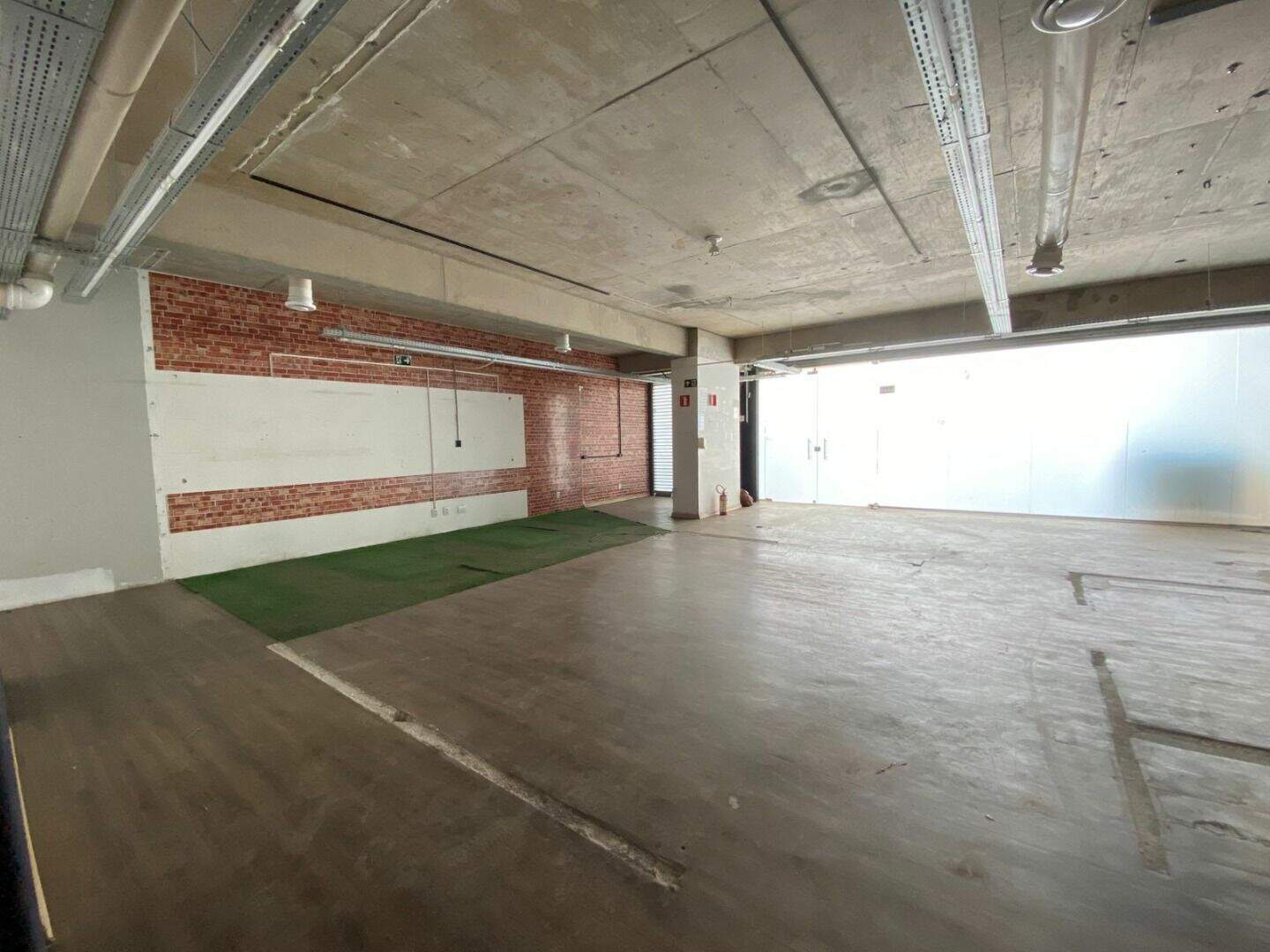 Loja para aluguel no Vale do Sereno: 