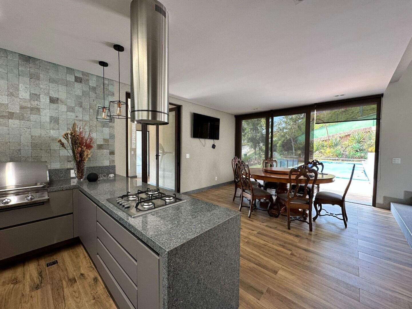 Casa para aluguel no Vale dos Cristais: 