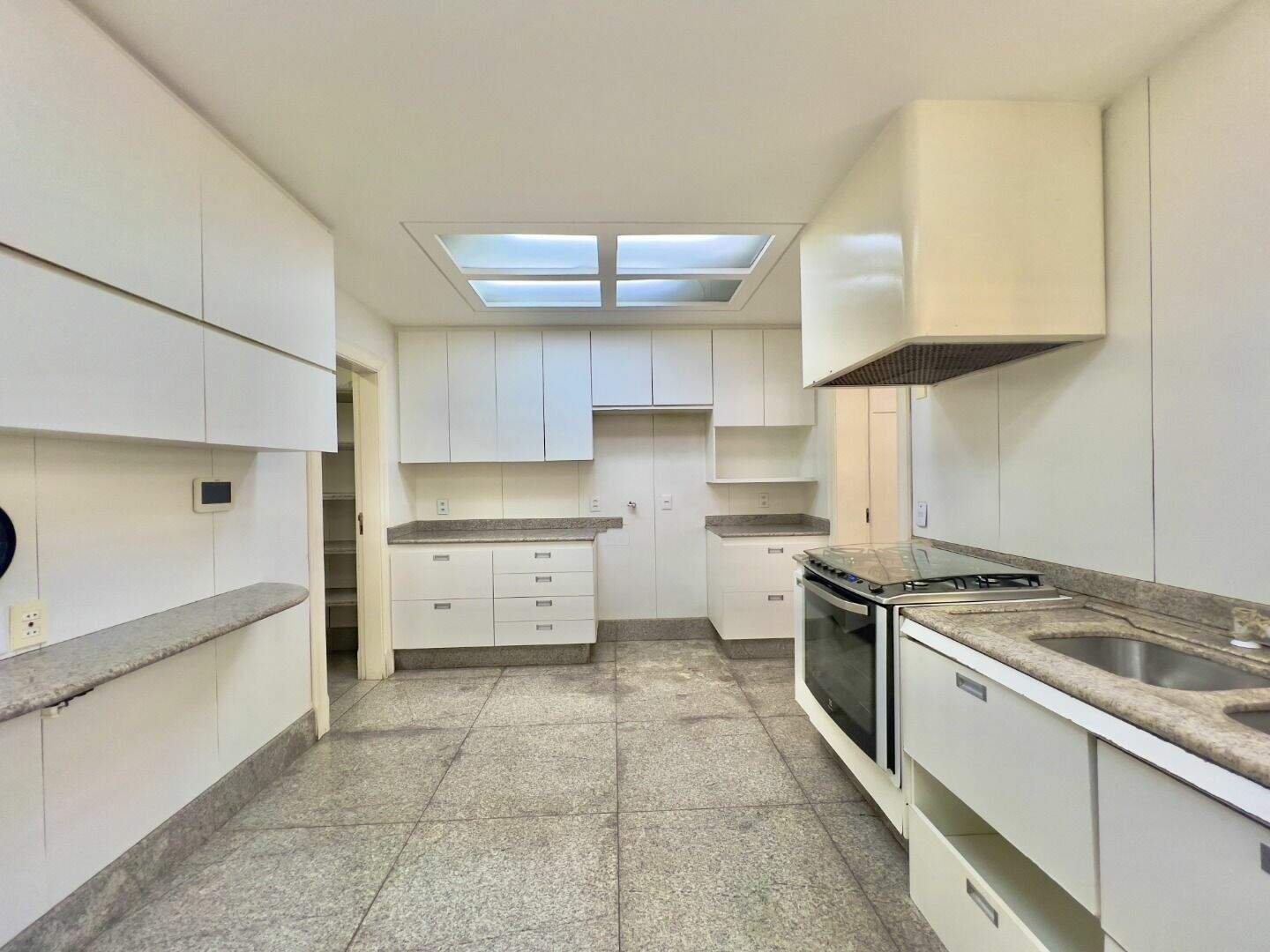 Casa para aluguel no Belvedere: 