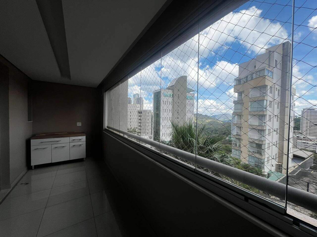 Apartamento para aluguel no Vila da Serra: 