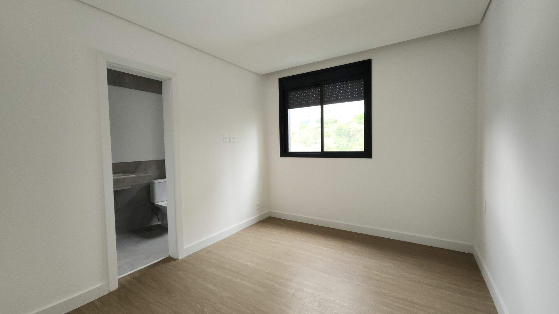 Apartamento para aluguel no Vale do Sereno: 