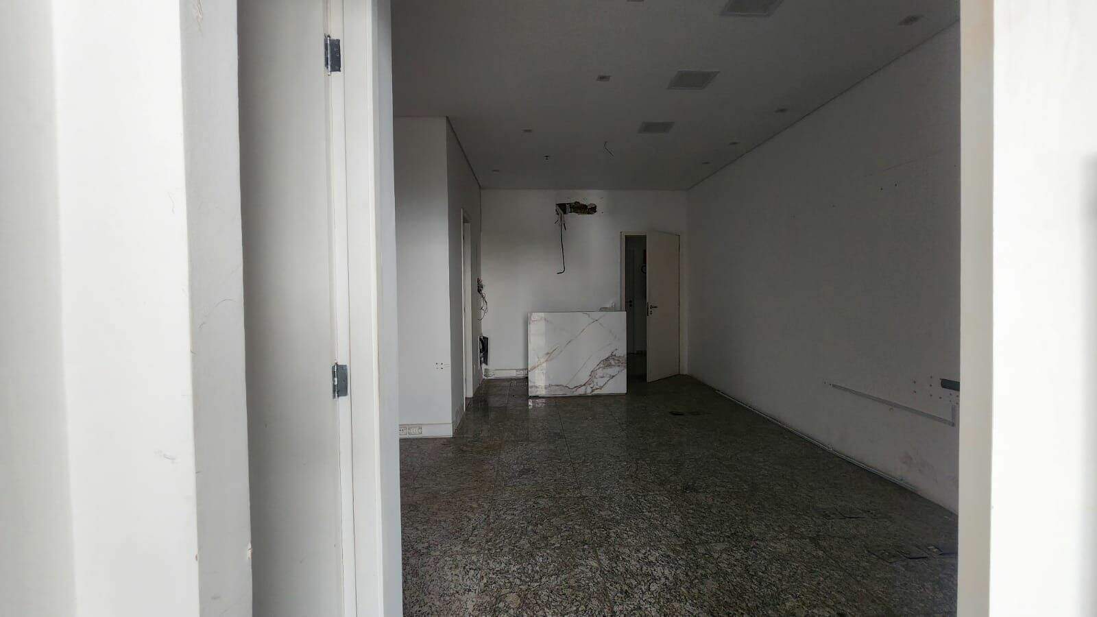 Sala para aluguel no Vila da Serra: 