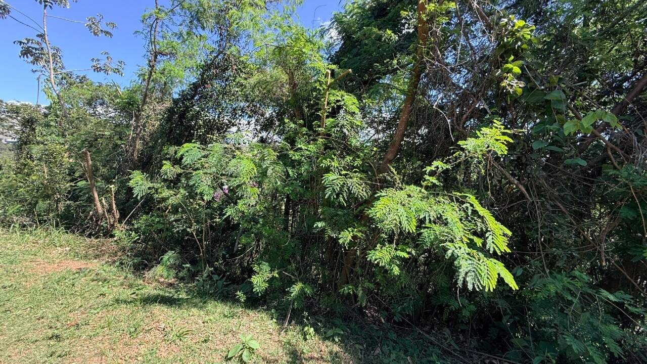 Terreno à venda no Vale dos Cristais: 