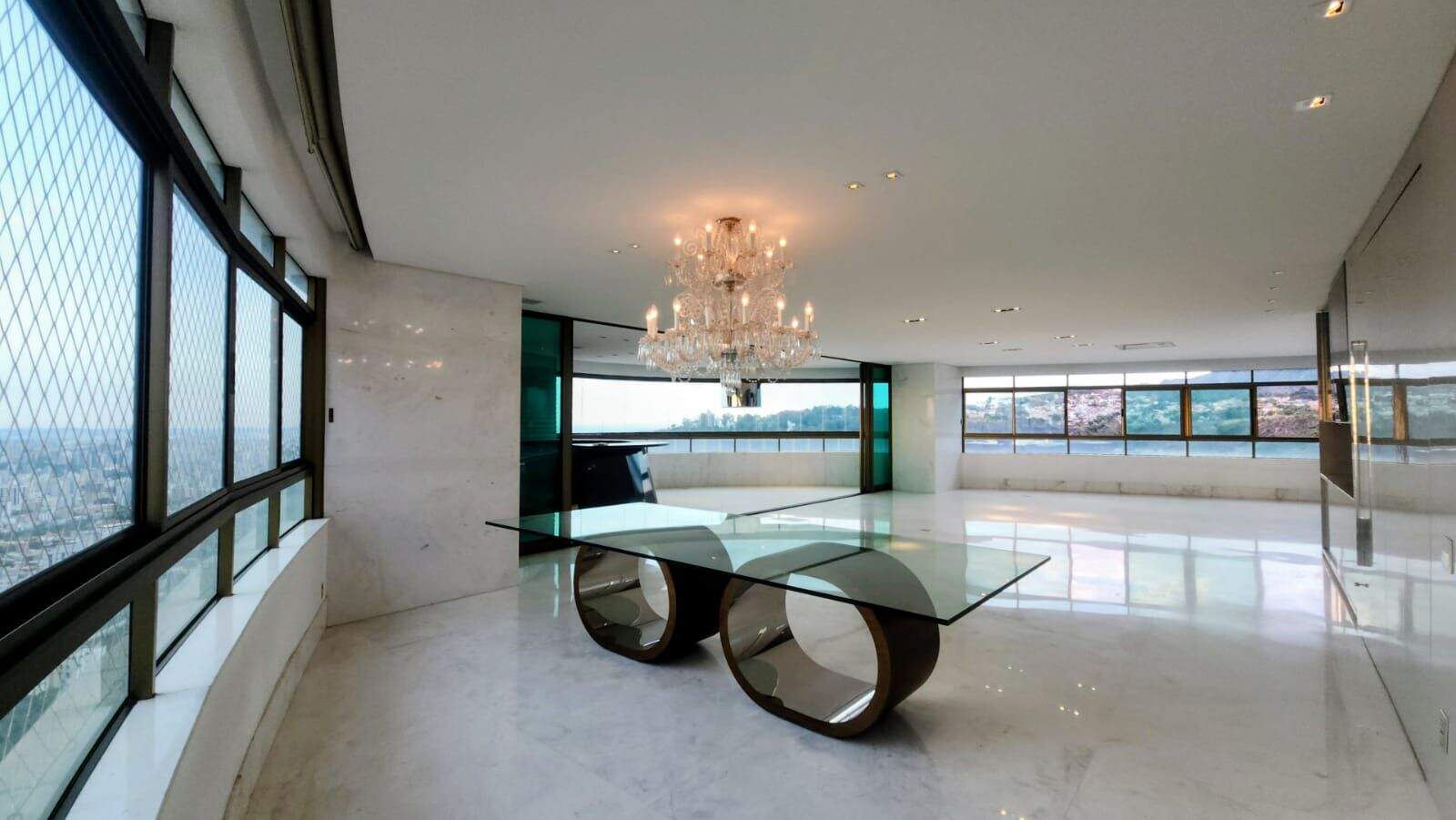 Apartamento à venda no Santa Lúcia: 