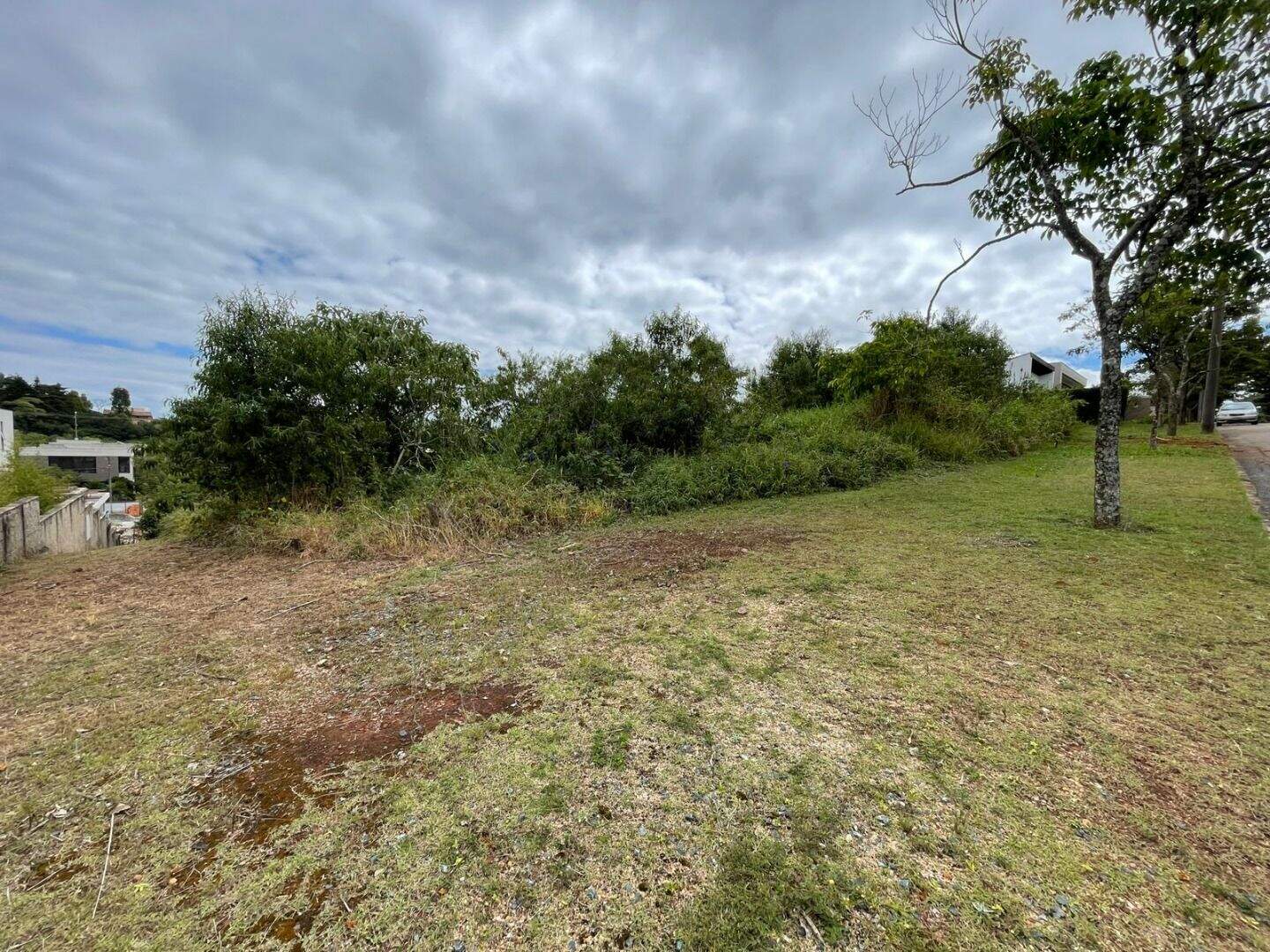 Terreno à venda no Condomínio Serra dos Manacas: 