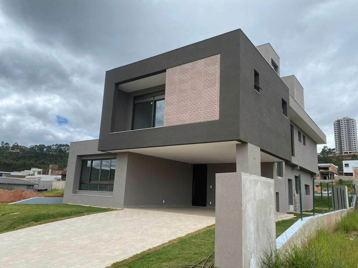 Casa à venda no Alphaville - Lagoa dos Ingleses: 