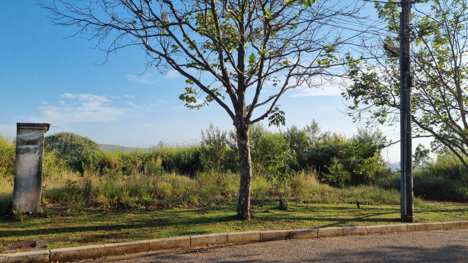 Terreno à venda no Condomínio Serra dos Manacas: 