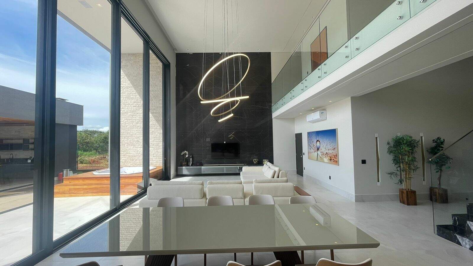 Casa à venda no Santos Dumont: 