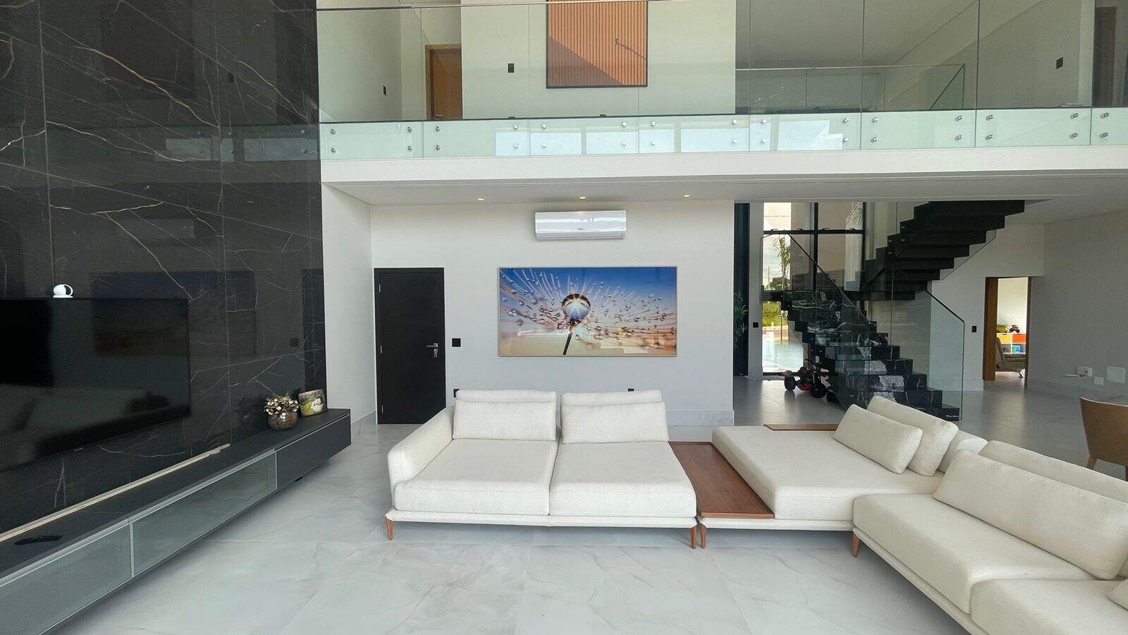 Casa à venda no Santos Dumont: 