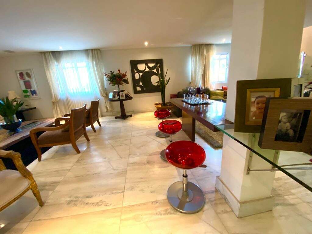 Casa à venda no Santa Lúcia: 