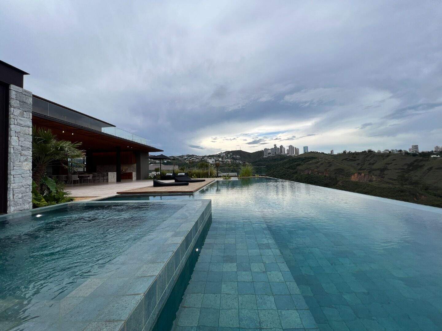 Casa à venda no Vale dos Cristais: 