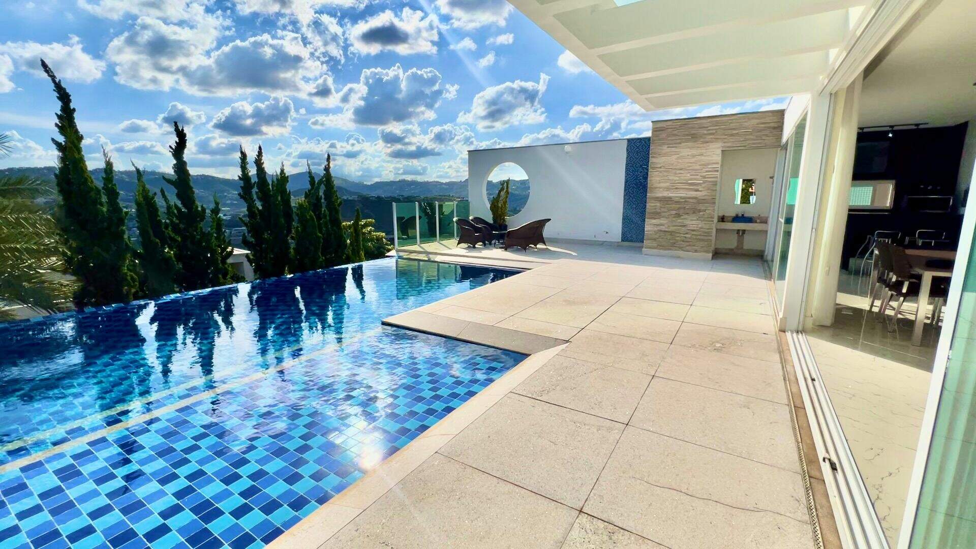 Casa à venda no Vale dos Cristais: 