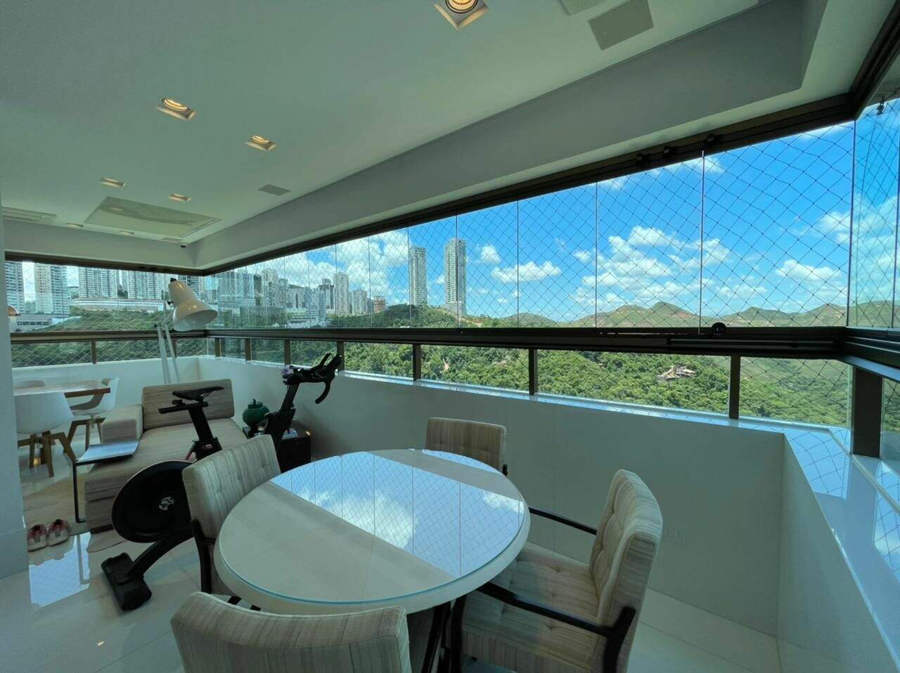 Cobertura à venda no Vale do Sereno: 