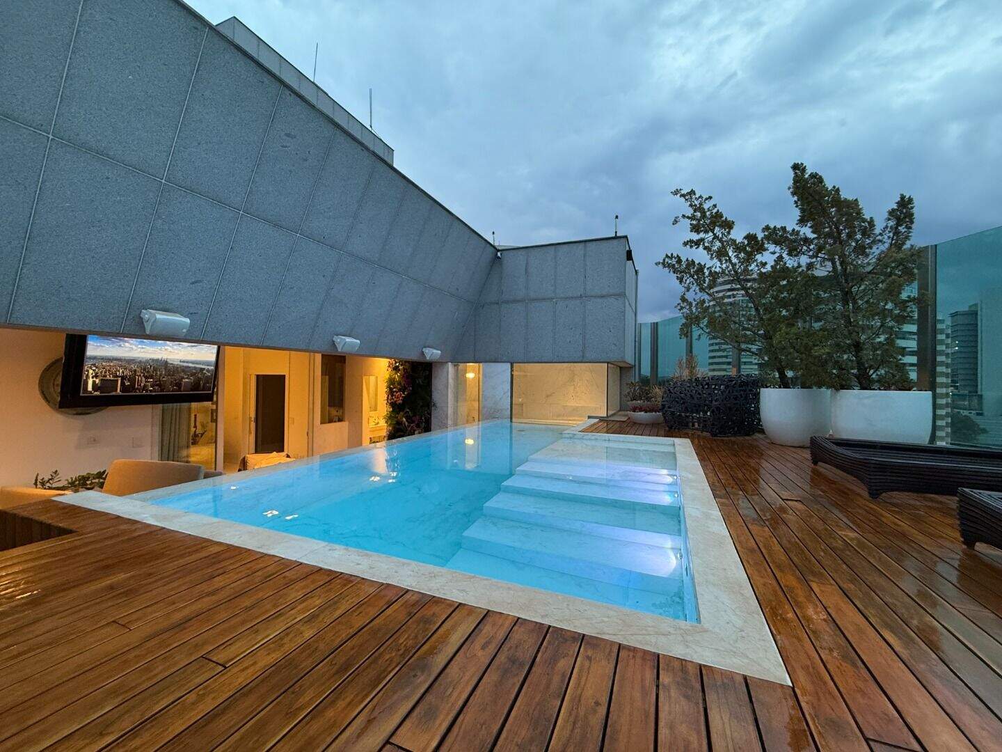 Cobertura à venda no Vale do Sereno: 