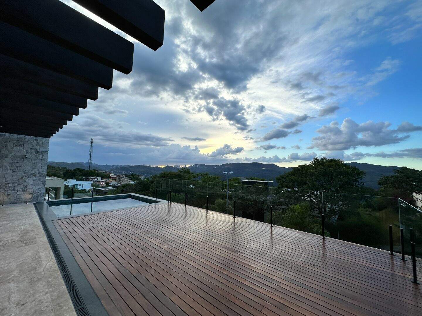 Casa à venda no Condomínio Quintas do Sol: 