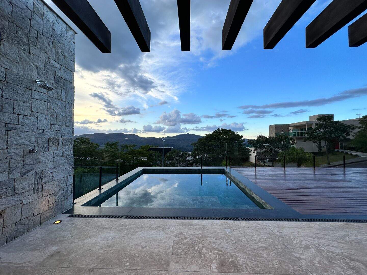 Casa à venda no Condomínio Quintas do Sol: 