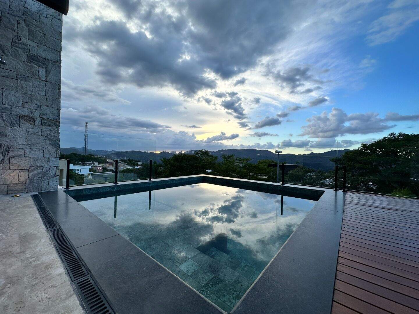 Casa à venda no Condomínio Quintas do Sol: 