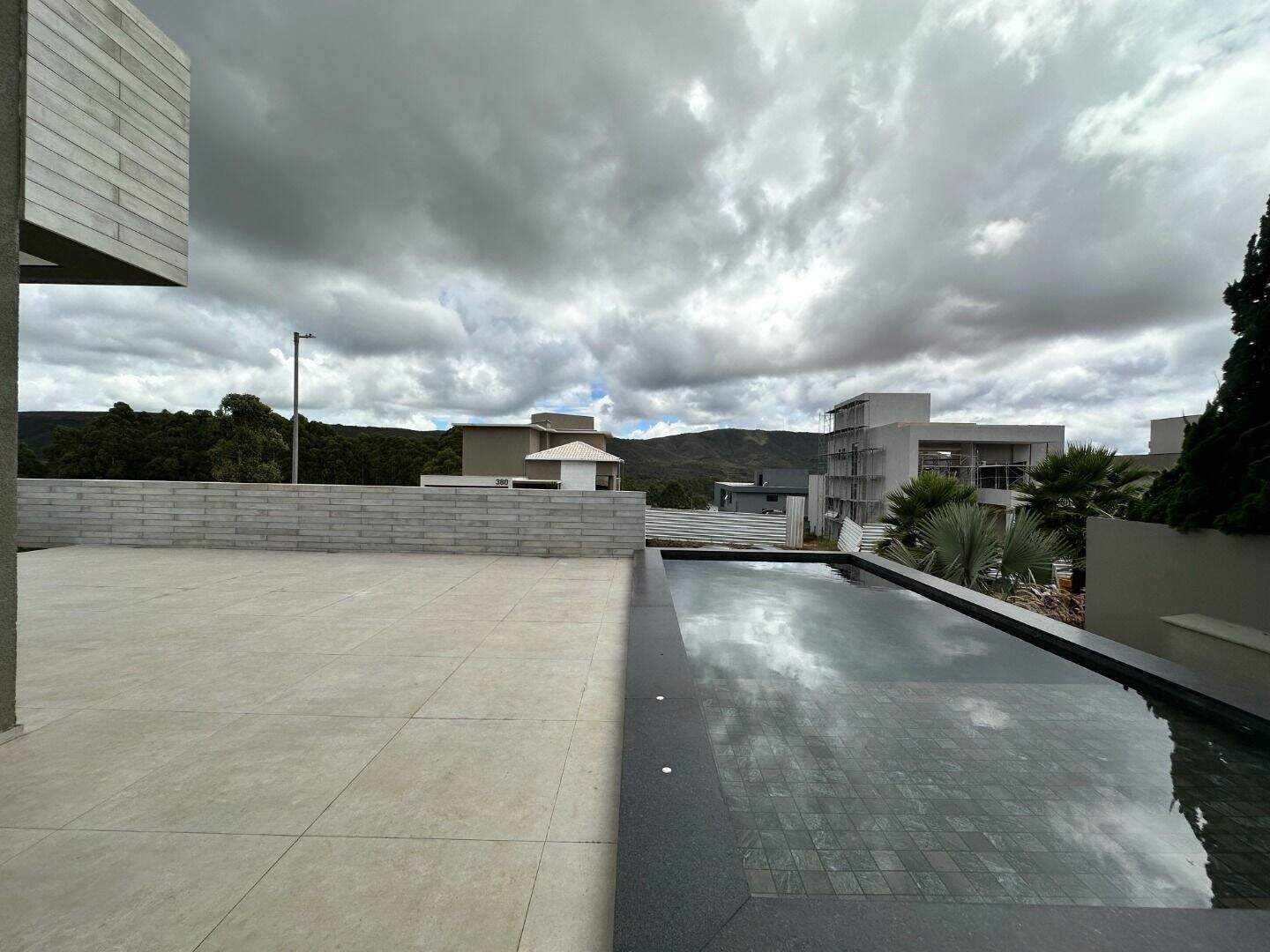 Casa à venda no Alphaville - Lagoa dos Ingleses: 