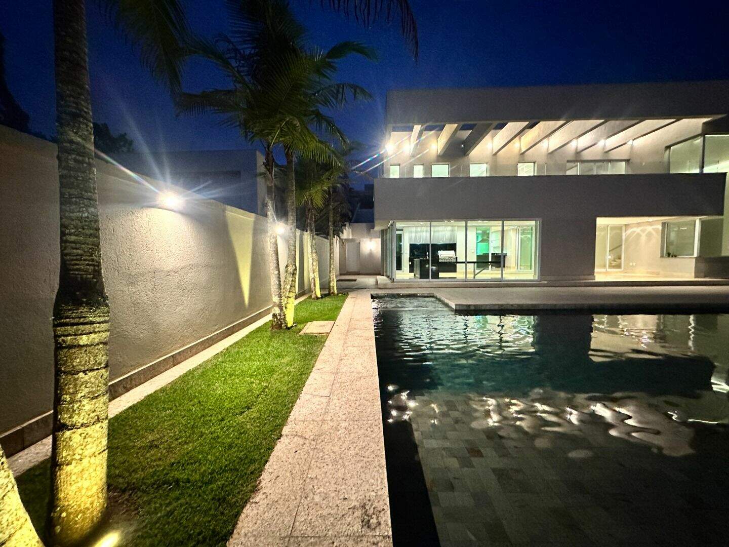 Casa à venda no Alphaville - Lagoa dos Ingleses: 