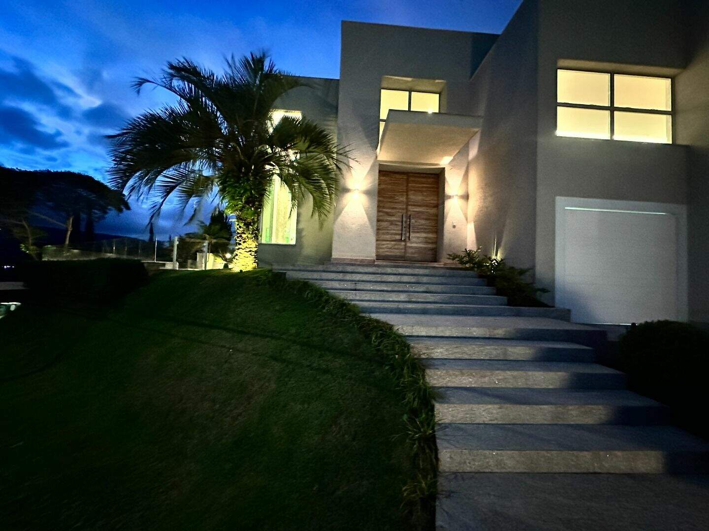 Casa à venda no Alphaville - Lagoa dos Ingleses: 