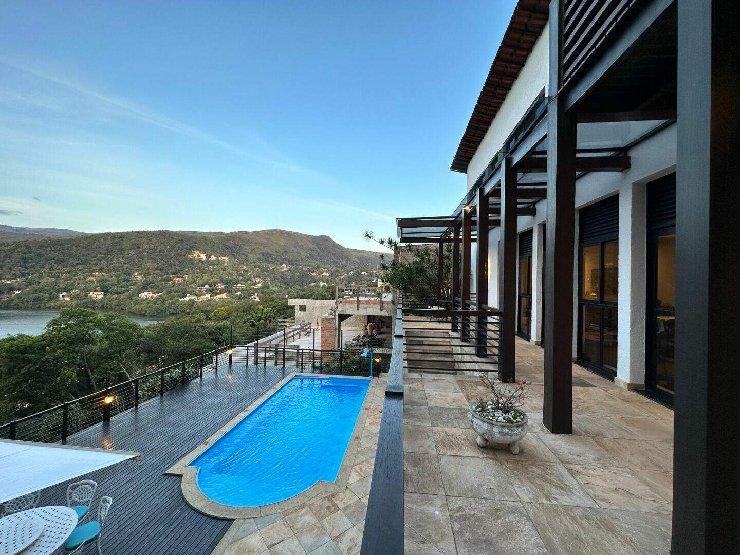 Casa à venda no Canto das Águas: 