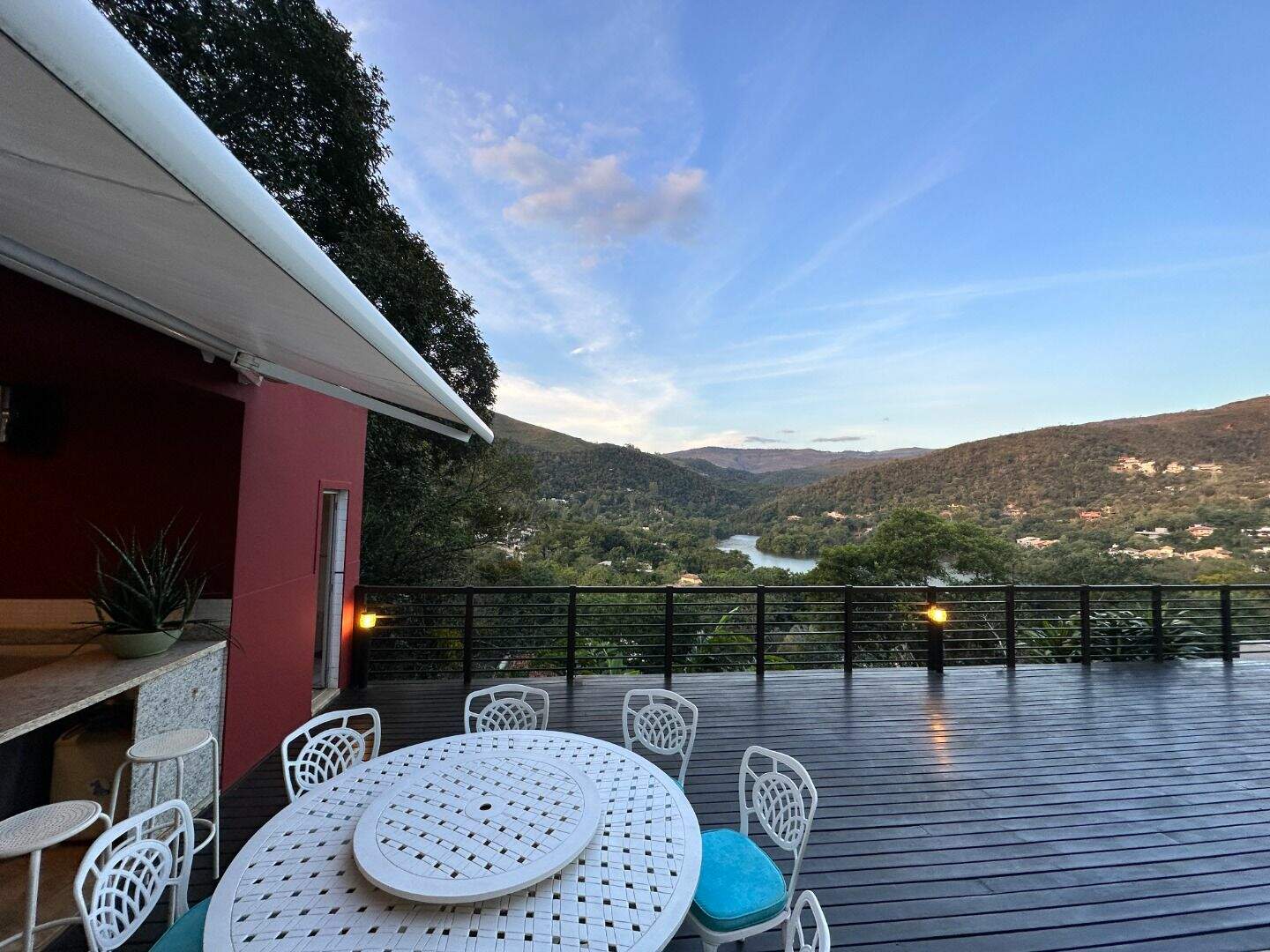 Casa à venda no Canto das Águas: 