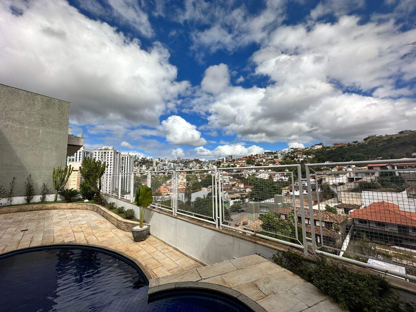 Casa à venda no Vila Paris: 