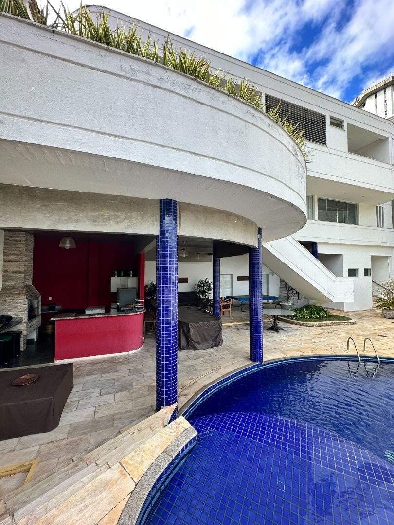 Casa à venda no Vila Paris: 