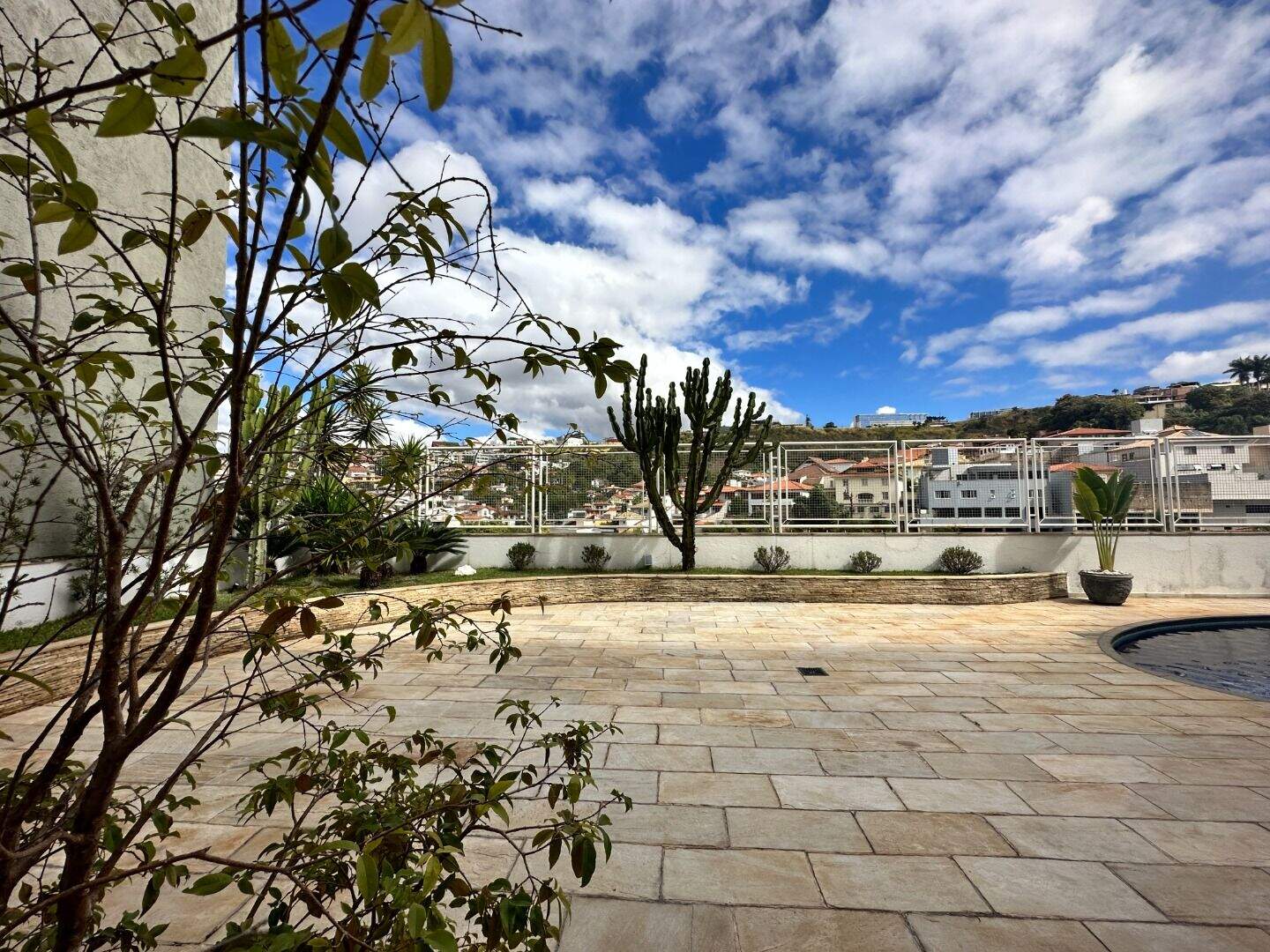 Casa à venda no Vila Paris: 
