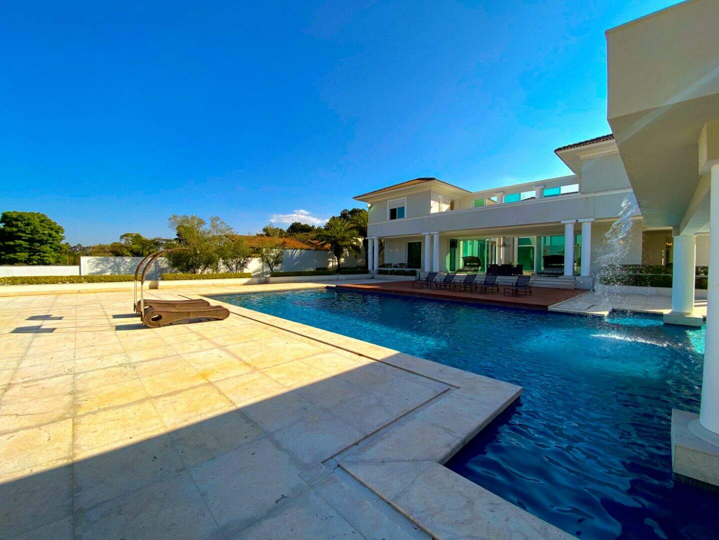 Casa à venda no Condomínio Miguelão: 