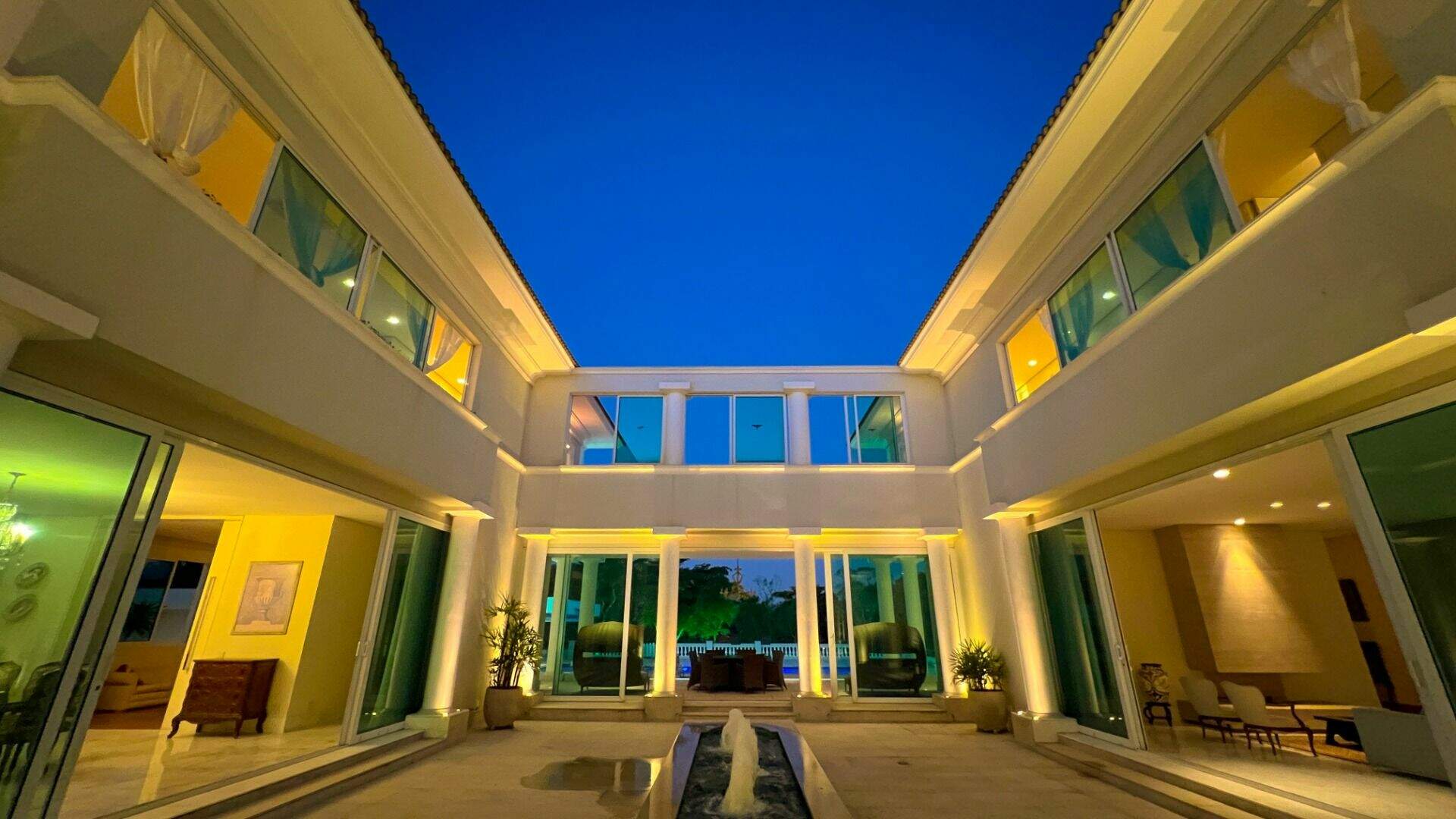 Casa à venda no Condomínio Miguelão: 