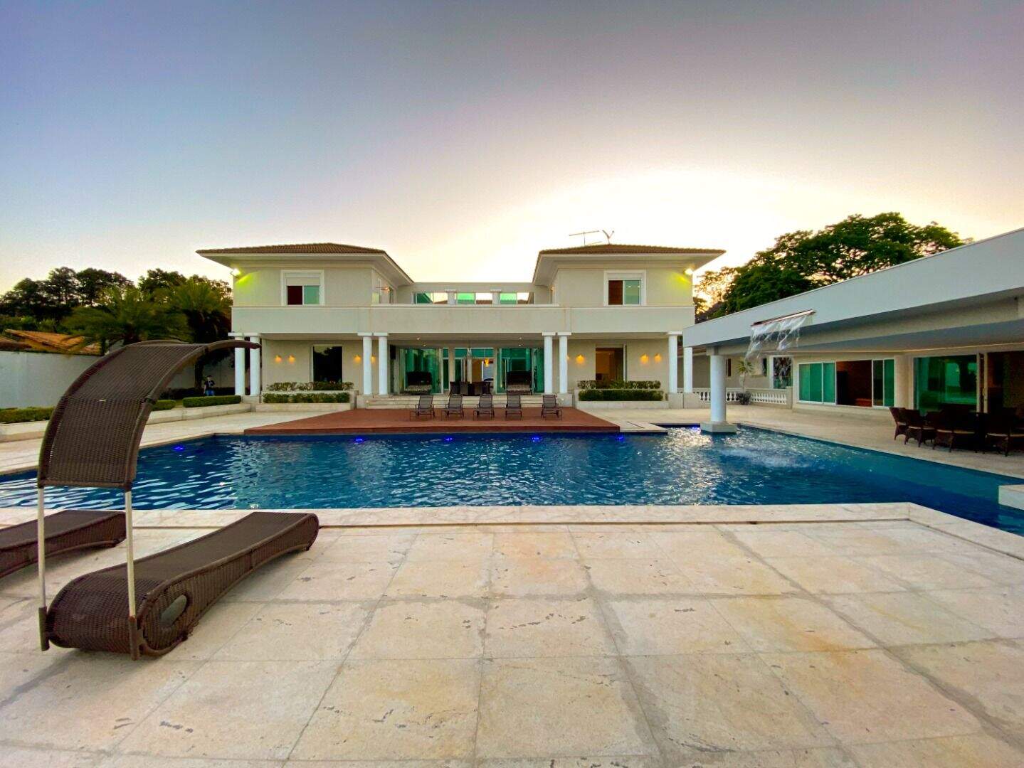 Casa à venda no Condomínio Miguelão: 