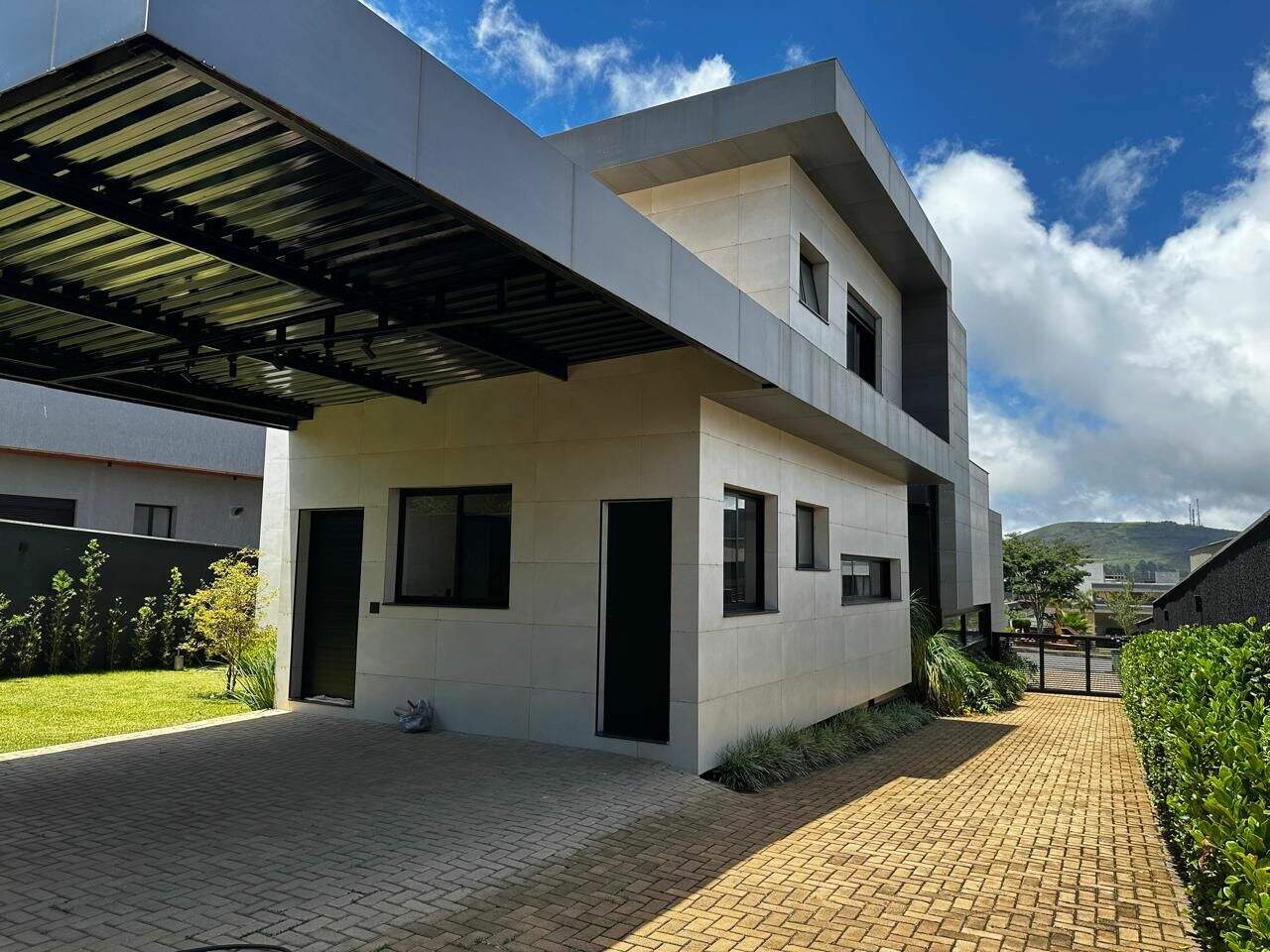 Casa à venda no Alphaville - Lagoa dos Ingleses: 