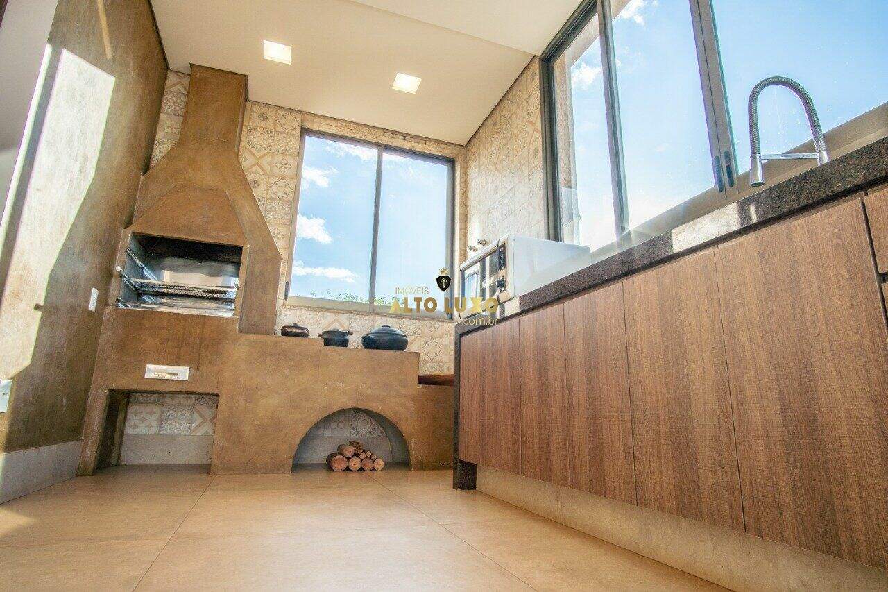 Casa à venda no Alphaville - Lagoa dos Ingleses: 