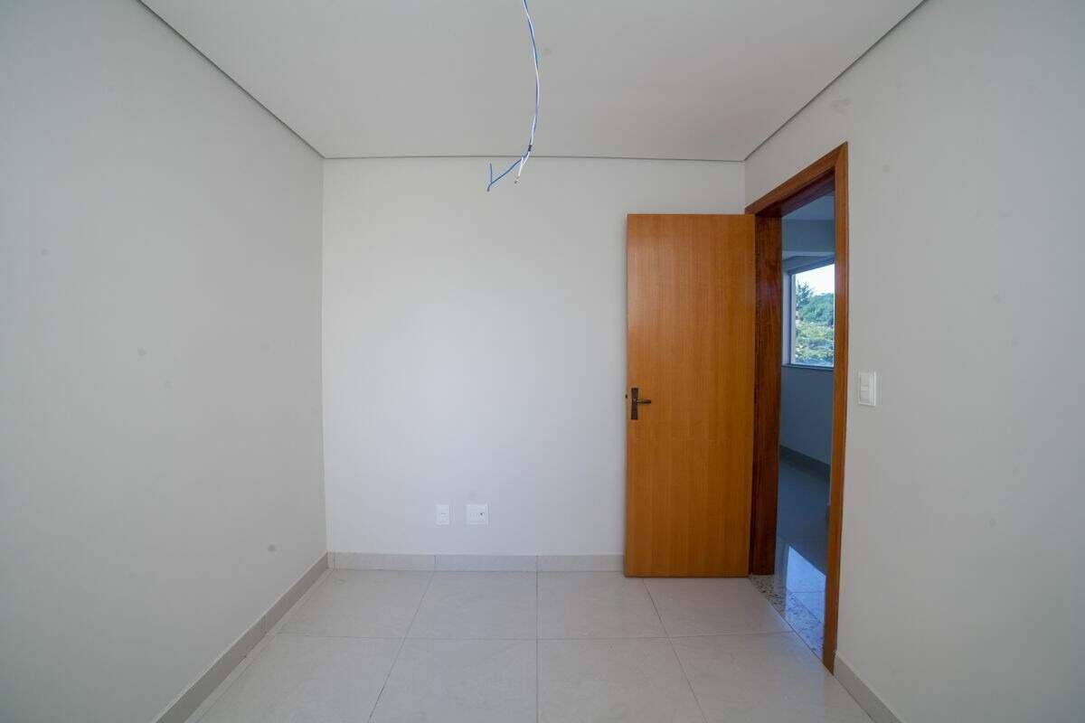 Apartamento à venda com 3 quartos, 70m² - Foto 15