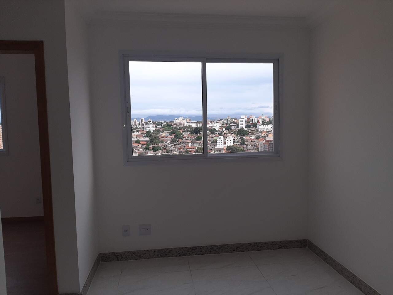 Apartamento à venda com 2 quartos, 45m² - Foto 2