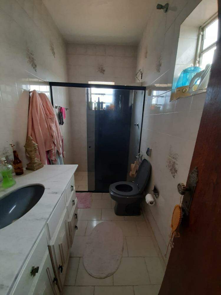Casa, 5 quartos, 249 m² - Foto 3
