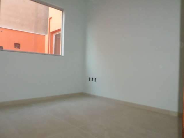 Casa à venda com 3 quartos, 71m² - Foto 4