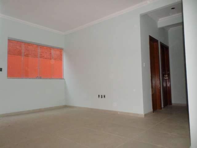 Casa à venda com 3 quartos, 71m² - Foto 3