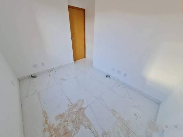 Apartamento à venda com 2 quartos, 45m² - Foto 18