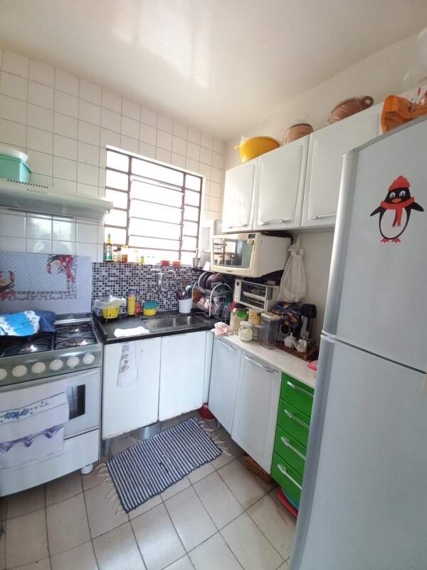 Apartamento à venda com 2 quartos, 60m² - Foto 3