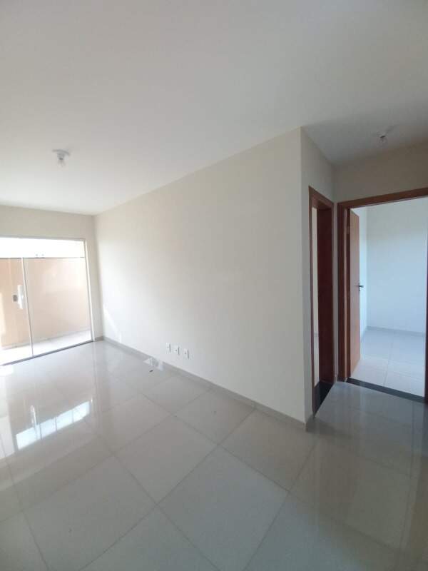 Apartamento à venda com 2 quartos, 62m² - Foto 4